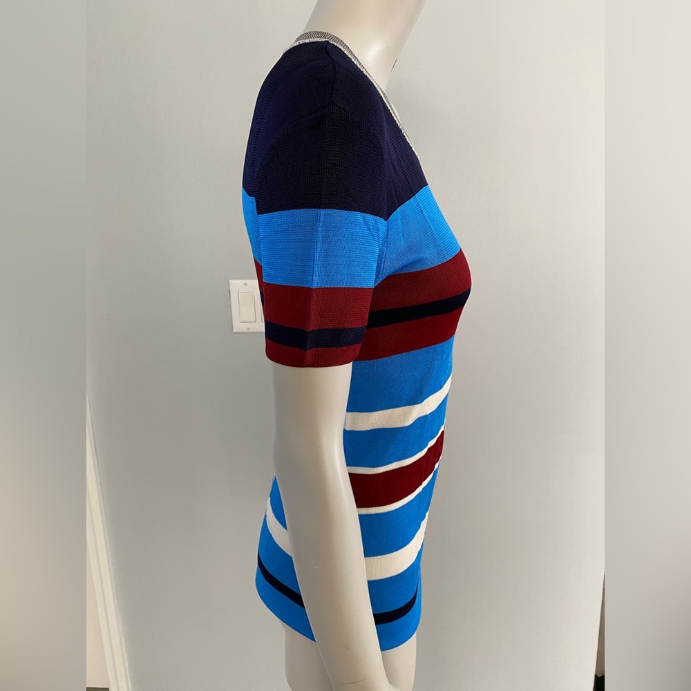 Sandro Stripe Print Short Sleeve Top ASO Maisie Williams and Evanna Lynch - Picture 14 of 16